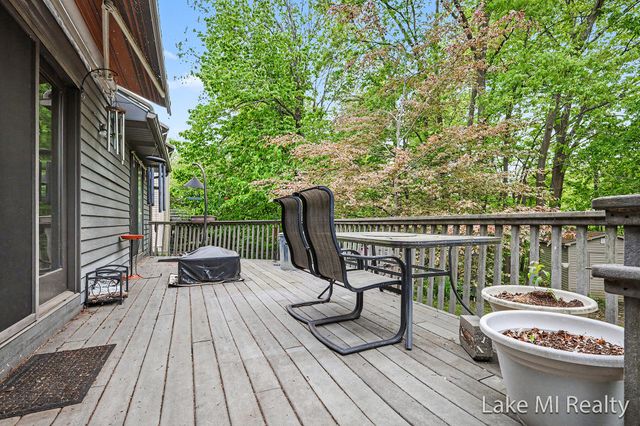 5537 Bentbrook Street Se, City Of Kentwood, MI 49508