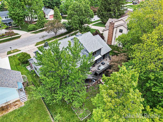 5537 Bentbrook Street Se, City Of Kentwood, MI 49508