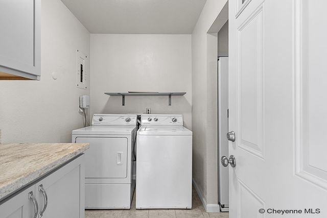 840 STEVENS DR, Cheyenne, WY 82001