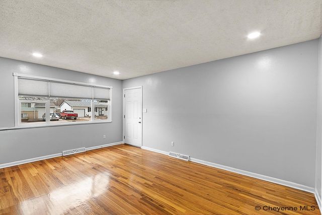 840 STEVENS DR, Cheyenne, WY 82001