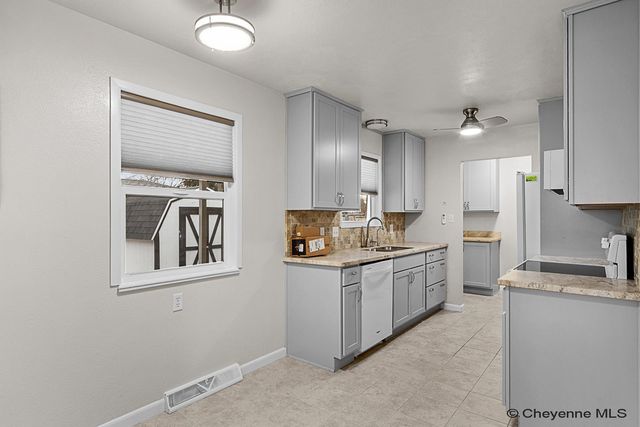 840 STEVENS DR, Cheyenne, WY 82001