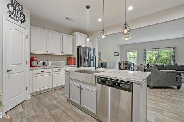 58 Willow Green Drive, Clayton, NC 27527