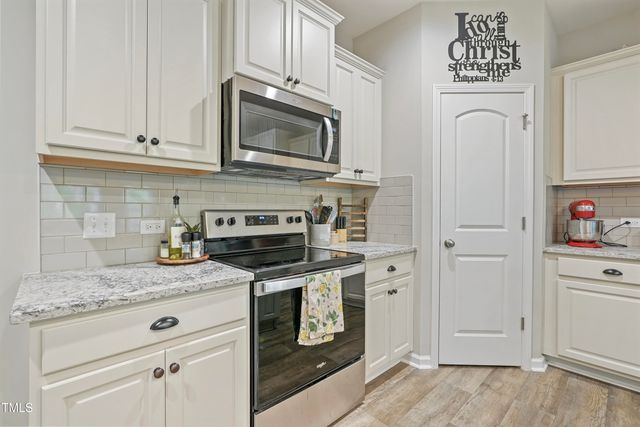 58 Willow Green Drive, Clayton, NC 27527