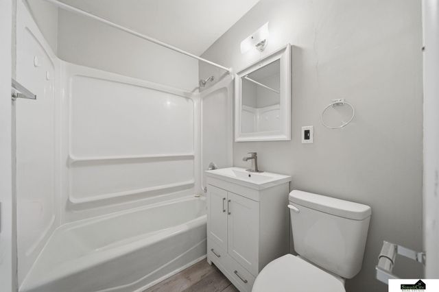 201 S 53rd Street, Lincoln, NE 68510