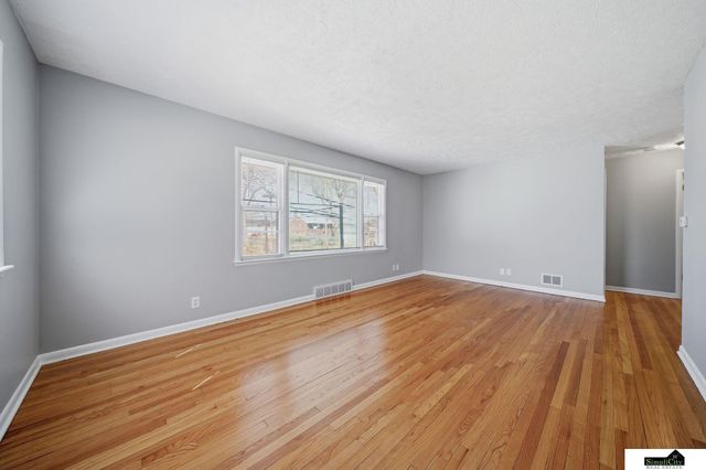 201 S 53rd Street, Lincoln, NE 68510