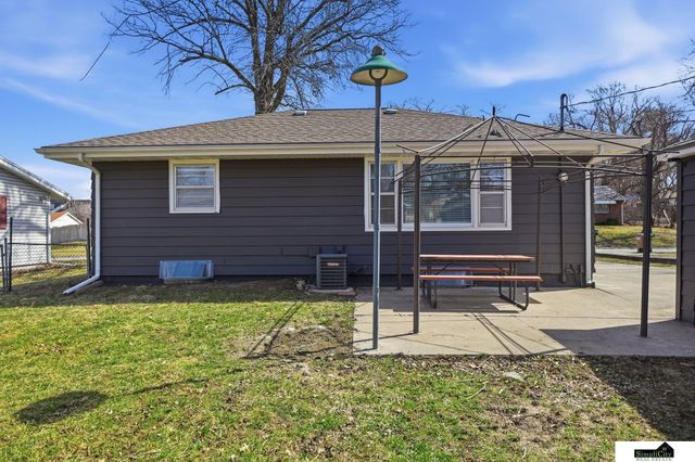 201 S 53rd Street, Lincoln, NE 68510