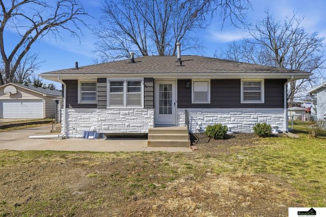 201 S 53rd Street, Lincoln, NE 68510