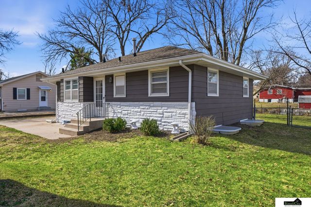 201 S 53rd Street, Lincoln, NE 68510