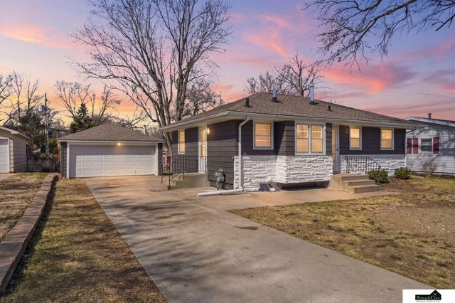 201 S 53rd Street, Lincoln, NE 68510