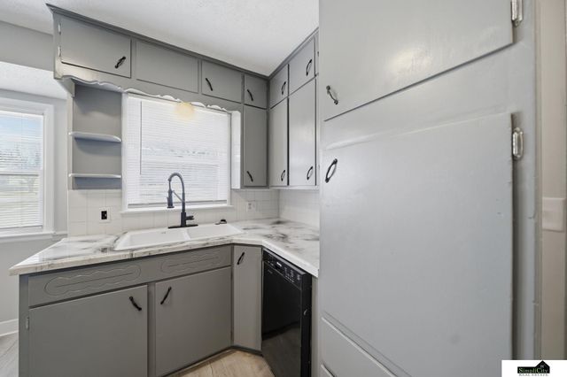 201 S 53rd Street, Lincoln, NE 68510