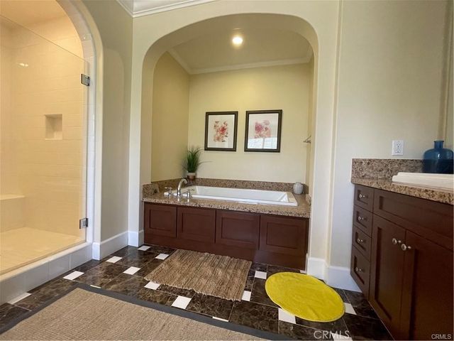 61 Harrison, Irvine, CA 92618