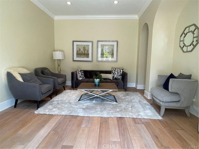61 Harrison, Irvine, CA 92618
