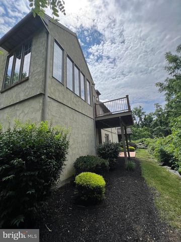 5028 AMELIAS PATH W, Mechanicsburg, PA 17050