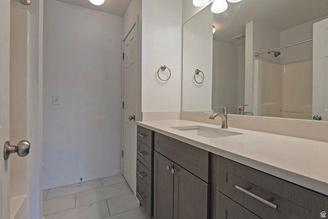 9485 S FAIRWAY VIEW DR, Sandy, UT 84070
