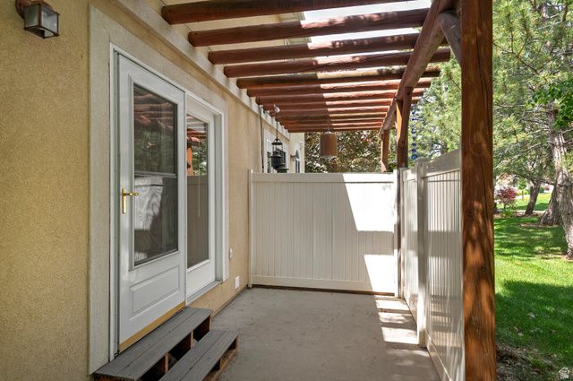 9485 S FAIRWAY VIEW DR, Sandy, UT 84070