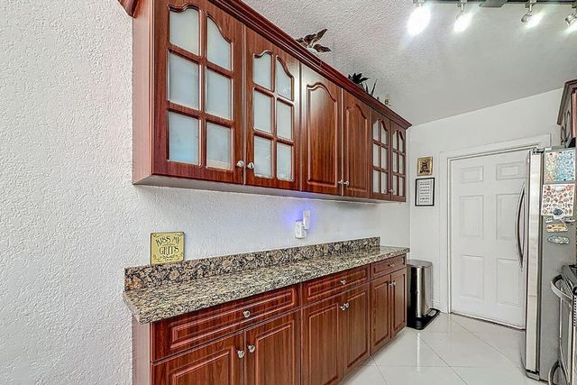 2600 S OCEAN Drive S102, Hollywood, FL 33019