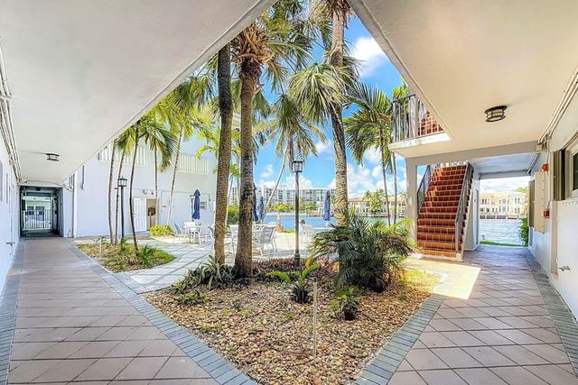 2600 S OCEAN Drive S102, Hollywood, FL 33019