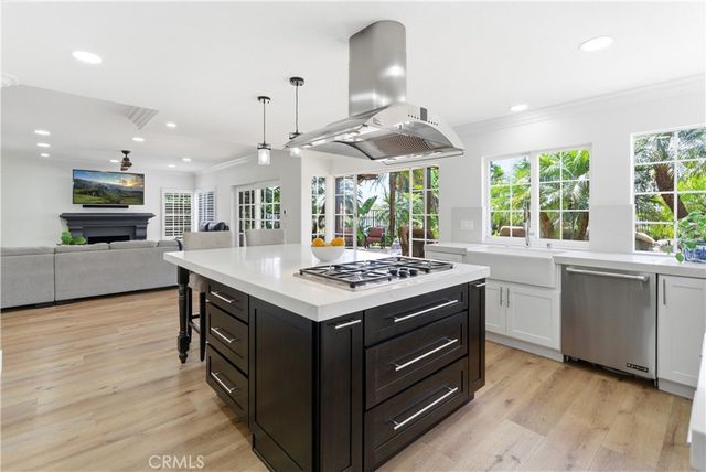 22231 Stillwater, Mission Viejo, CA 92692