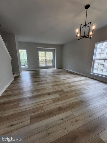 2281 FORSYTHIA DR, Culpeper, VA 22701