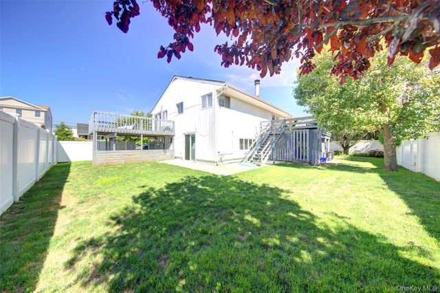 95 Irving Avenue, Freeport, NY 11520