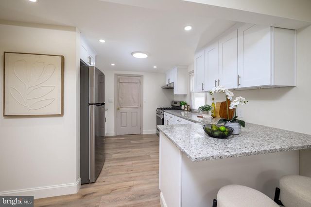 6 AVENUE A, Helmetta, NJ 08828