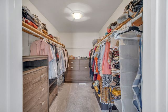 206 Albert Drive, Vernon Hills, IL 60061