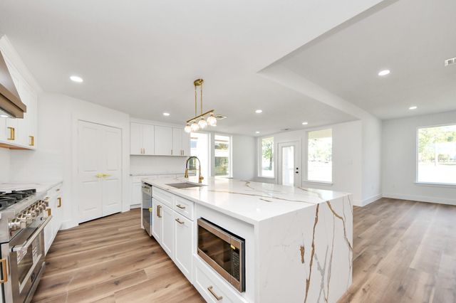 22 Presidio, Montgomery, TX 77356