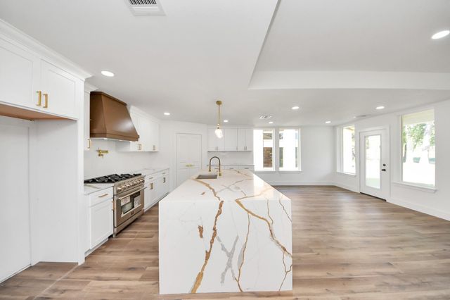 22 Presidio, Montgomery, TX 77356