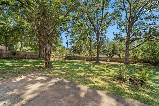 111 Shamrock Drive, Little Rock, AR 72205