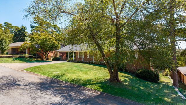 111 Shamrock Drive, Little Rock, AR 72205