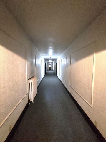 707 SE 5th Street SE, Minneapolis, MN 55414