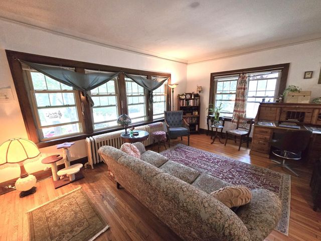 707 SE 5th Street SE, Minneapolis, MN 55414