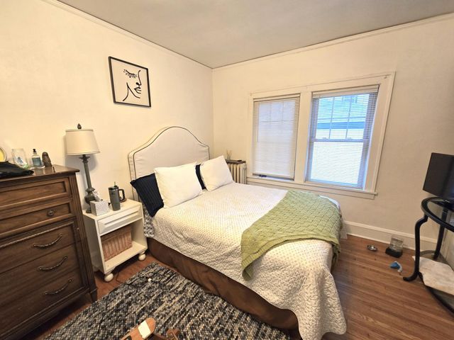 707 SE 5th Street SE, Minneapolis, MN 55414