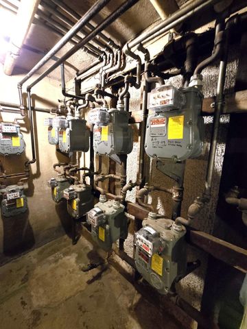 707 SE 5th Street SE, Minneapolis, MN 55414