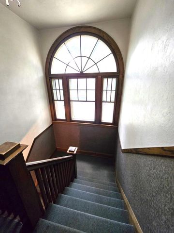 707 SE 5th Street SE, Minneapolis, MN 55414