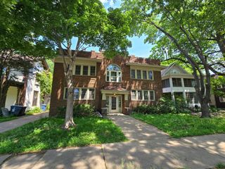 707 SE 5th Street SE, Minneapolis, MN 55414