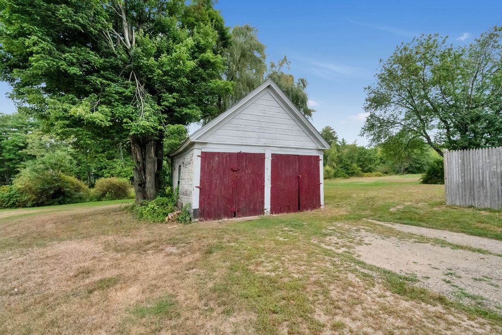881 Main Street, Waterboro, ME 04087 — photo 2