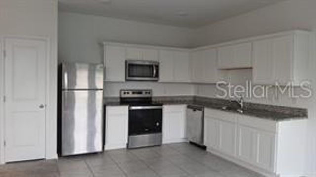 541 MADISON DRIVE, Davenport, FL 33837