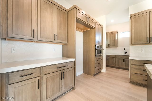 9261 Fountain Creek Court, Las Vegas, NV 89139