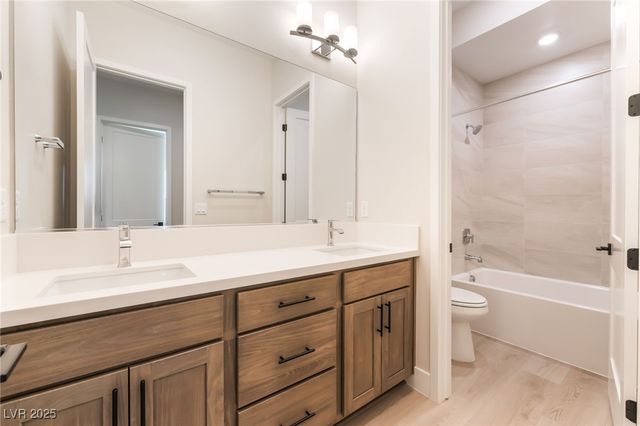 9261 Fountain Creek Court, Las Vegas, NV 89139