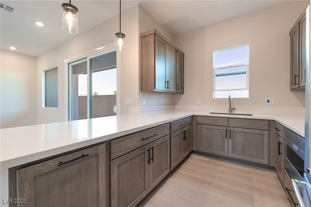 9261 Fountain Creek Court, Las Vegas, NV 89139