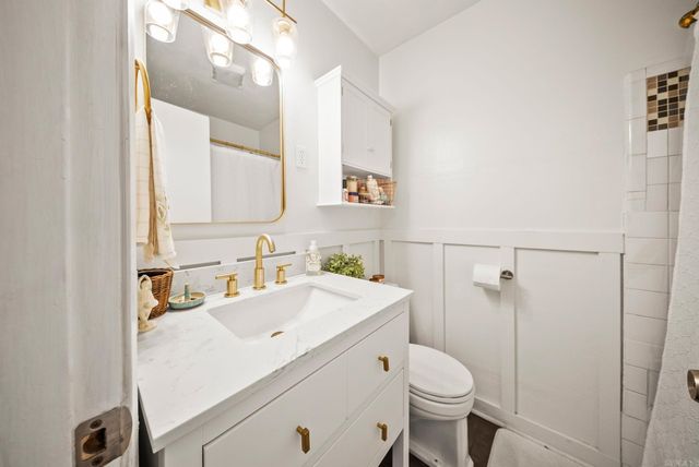 105 White Oak Ln Lane, Little Rock, AR 72227