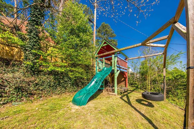 105 White Oak Ln Lane, Little Rock, AR 72227