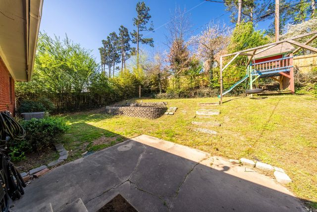 105 White Oak Ln Lane, Little Rock, AR 72227