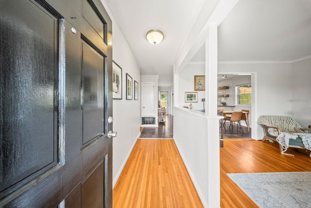 105 White Oak Ln Lane, Little Rock, AR 72227