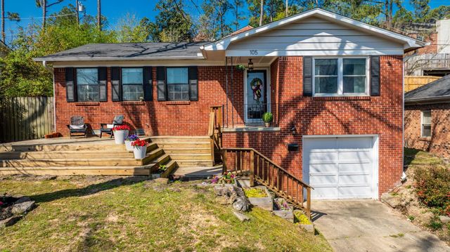 105 White Oak Ln Lane, Little Rock, AR 72227