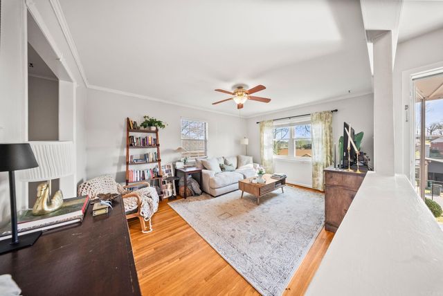 105 White Oak Ln Lane, Little Rock, AR 72227