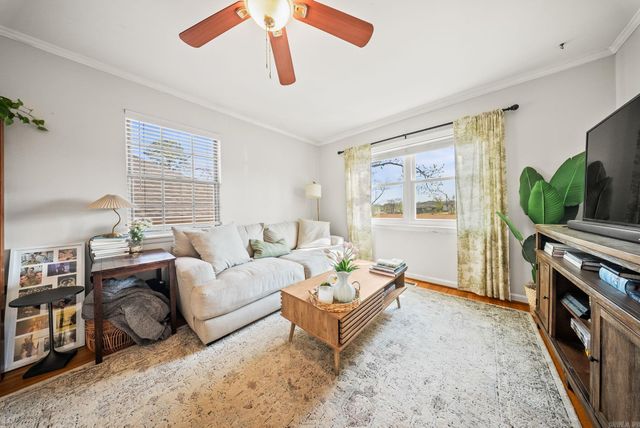 105 White Oak Ln Lane, Little Rock, AR 72227