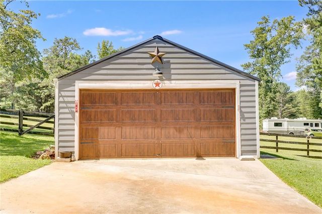 2492 Oak Grove Church Road, Carrollton, GA 30117