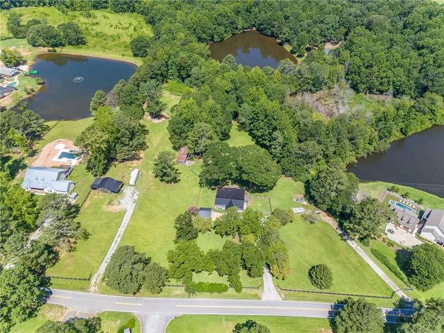 2492 Oak Grove Church Road, Carrollton, GA 30117